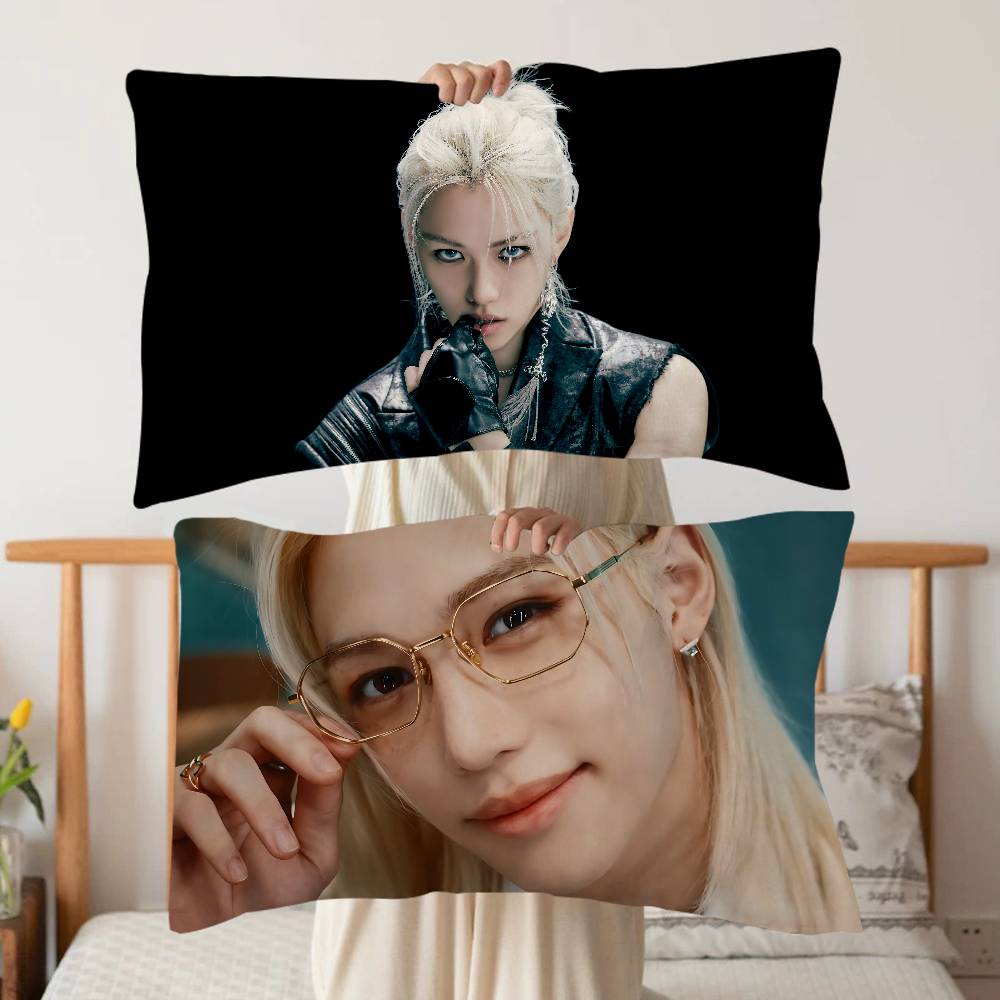 F-FelixS singer.png Handuk Ban - Home Textiles Premium ulasan dan harga